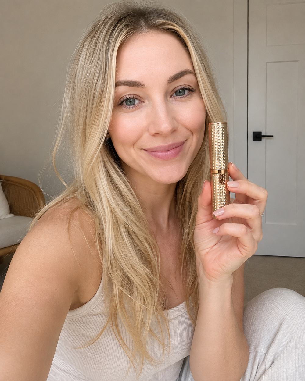 Beauty Kiwi community member using the Natural Brows Stamp Kit