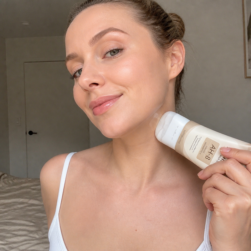 Firming Neck Cream Roller – Hydrating Care for Smooth-Looking Skin