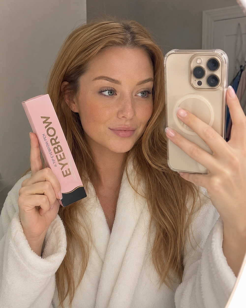 Customer reviewing the Beauty Kiwi 3D Natural-Looking Brow Pen