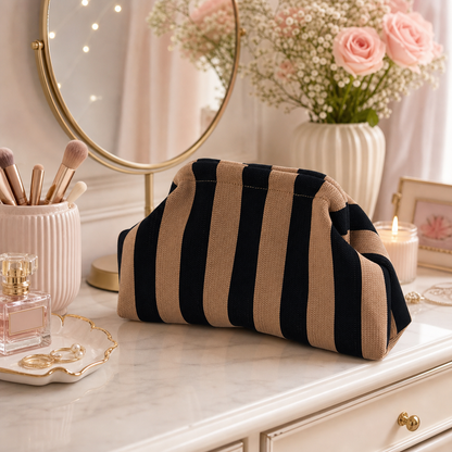 Stylish Knitted Makeup Bag