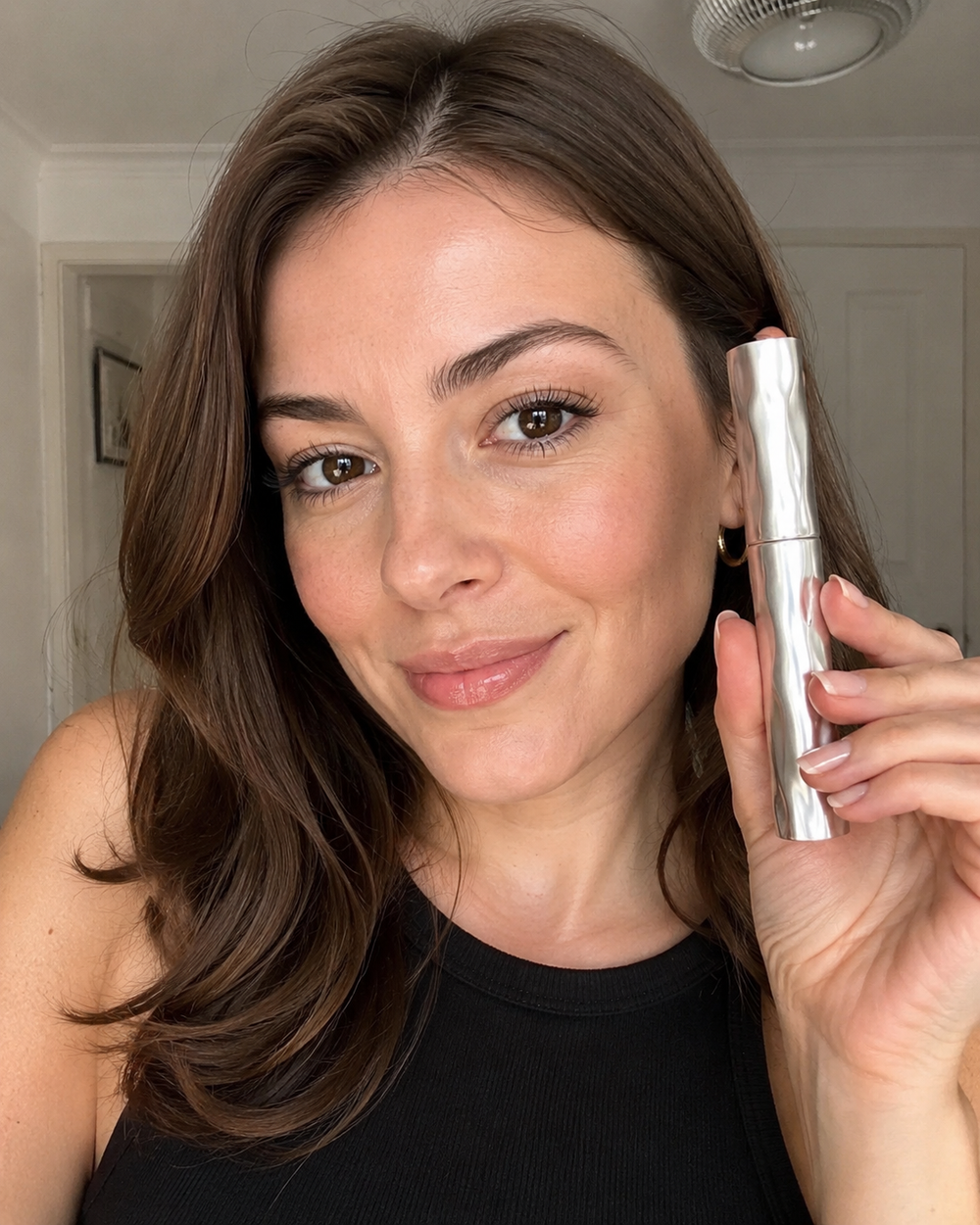 Customer with everyday lash look using the Beauty Kiwi Waterproof Curl and Length Mascara
